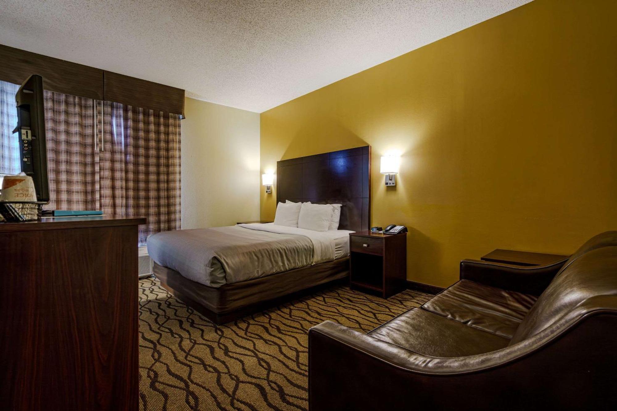Quality Inn I-75 West Chester-North Cincinnati Exterior photo